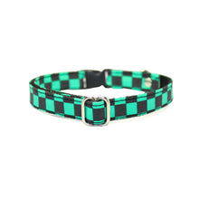Load image into Gallery viewer, Checkered Dog and Cat Collar