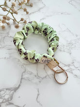 Load image into Gallery viewer, Chocolate Paws Keychain
